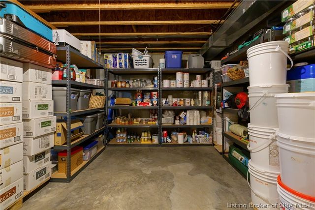 3056 Wolf Lake Boulevard, New Albany, IN 47150