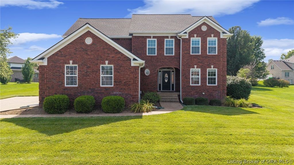 3056 Wolf Lake Boulevard, New Albany, IN 47150