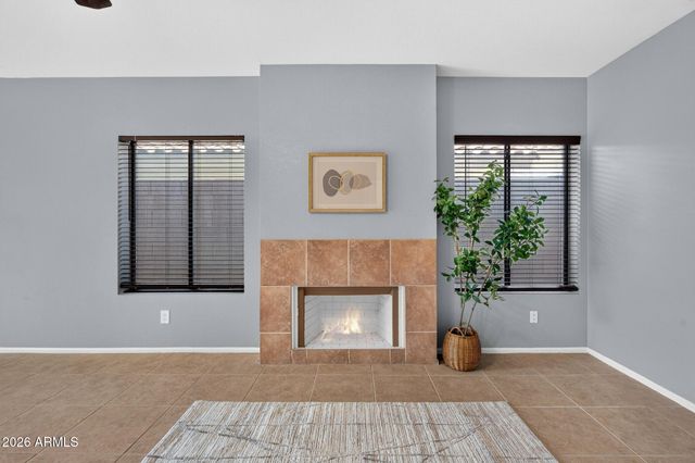 39 E LA VIEVE Lane, Tempe, AZ 85284