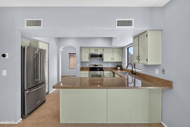 39 E LA VIEVE Lane, Tempe, AZ 85284