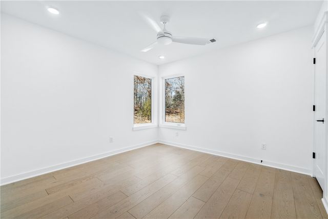 111 S Paddock Loop, Fayetteville, AR 72701