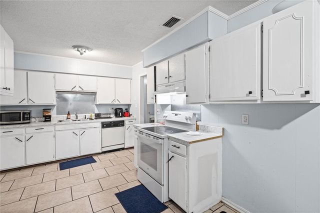 1361 Goodman Avenue, Mobile, AL 36605