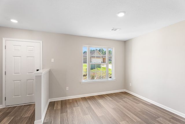 6 Summertide Drive, Phenix City, AL 36869