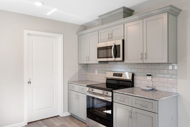 6 Summertide Drive, Phenix City, AL 36869