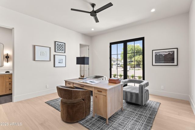 4119 E STANFORD Drive, Phoenix, AZ 85018