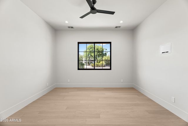 4119 E STANFORD Drive, Phoenix, AZ 85018