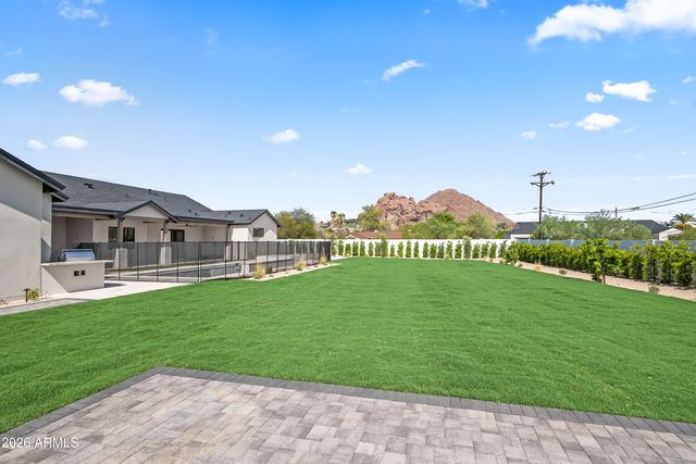 4119 E STANFORD Drive, Phoenix, AZ 85018