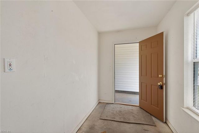 310 Greenfield CRES, Suffolk, VA 23434
