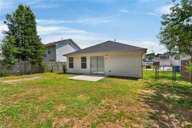 310 Greenfield CRES, Suffolk, VA 23434