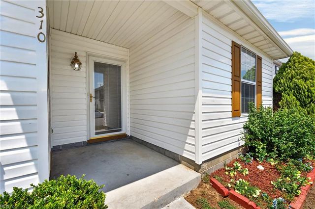 310 Greenfield CRES, Suffolk, VA 23434