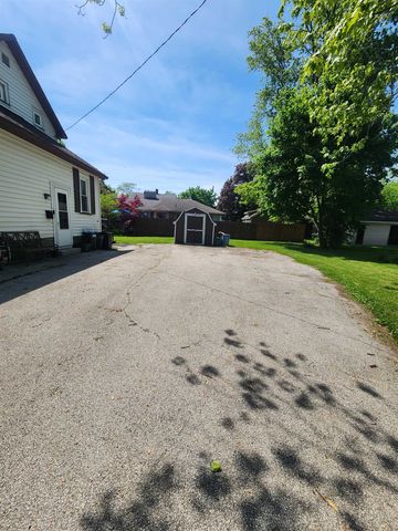 1006 Main Street, Essexville, MI 48732