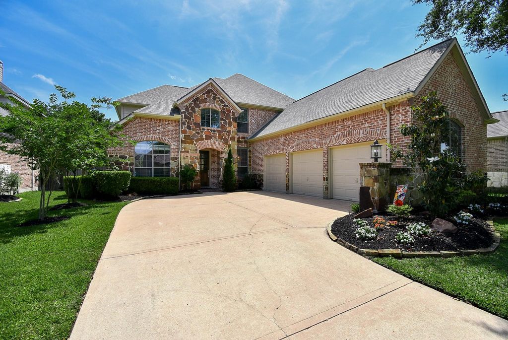 3302 Saint Charles Court, Missouri City, TX 77459
