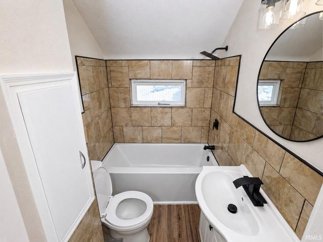 4102 Warsaw Street, Fort Wayne, IN 46806