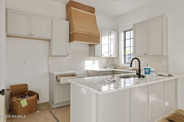 905 Broyles Street 404, Youngsville, LA 70592