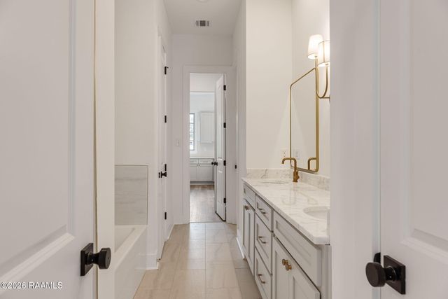 905 Broyles Street 404, Youngsville, LA 70592