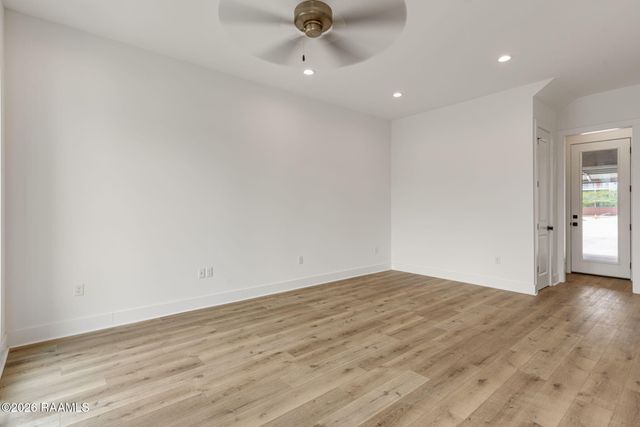 905 Broyles Street 404, Youngsville, LA 70592