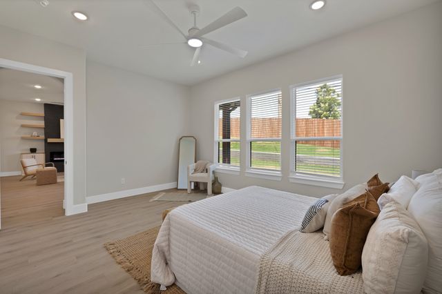 5328 Locke Avenue, Fort Worth, TX 76107