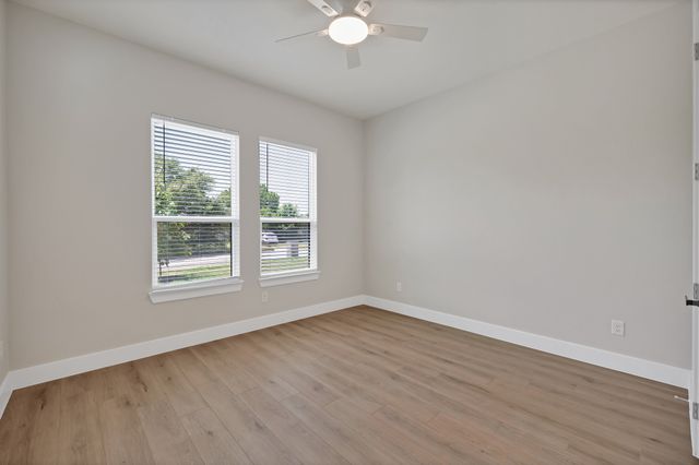 5328 Locke Avenue, Fort Worth, TX 76107