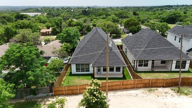 5328 Locke Avenue, Fort Worth, TX 76107
