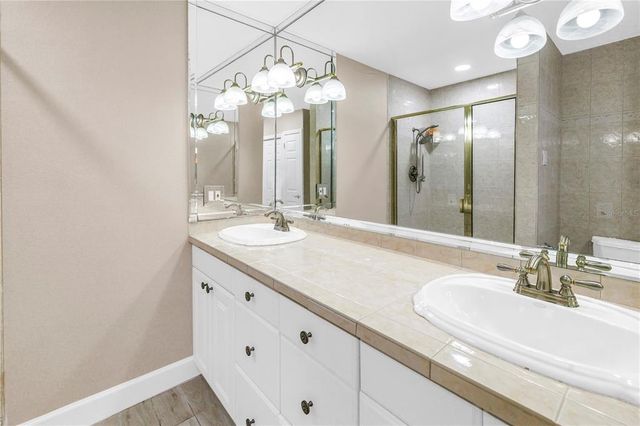 742 45TH AVENUE NE, St Petersburg, FL 33703