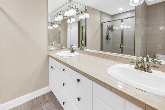 742 45TH AVENUE NE, St Petersburg, FL 33703