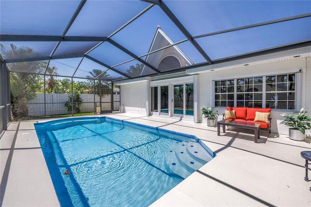 742 45TH AVENUE NE, St Petersburg, FL 33703