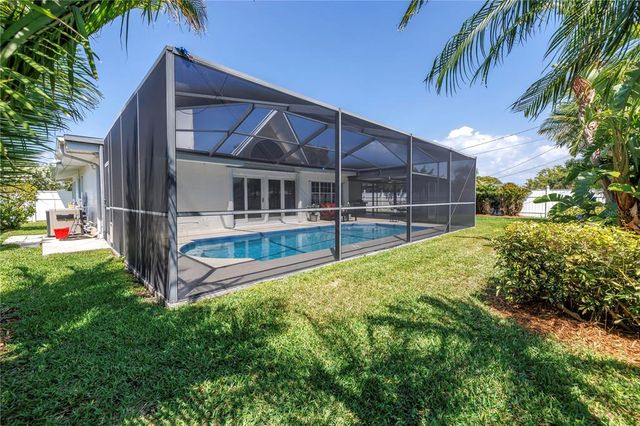 742 45TH AVENUE NE, St Petersburg, FL 33703