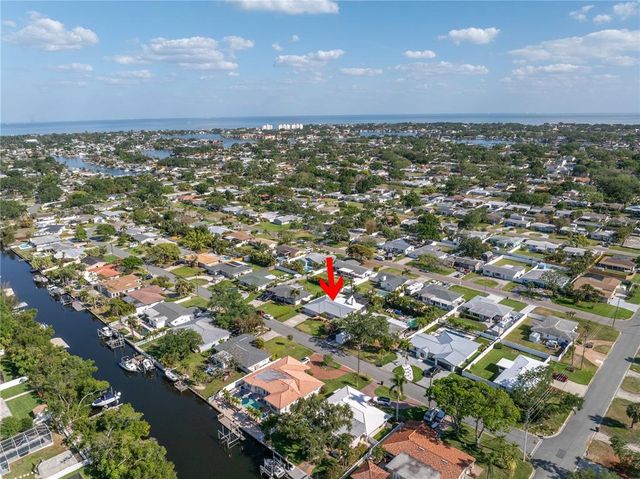 742 45TH AVENUE NE, St Petersburg, FL 33703