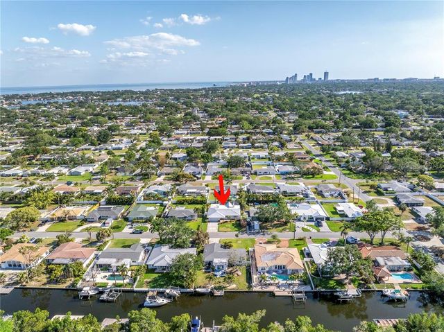 742 45TH AVENUE NE, St Petersburg, FL 33703