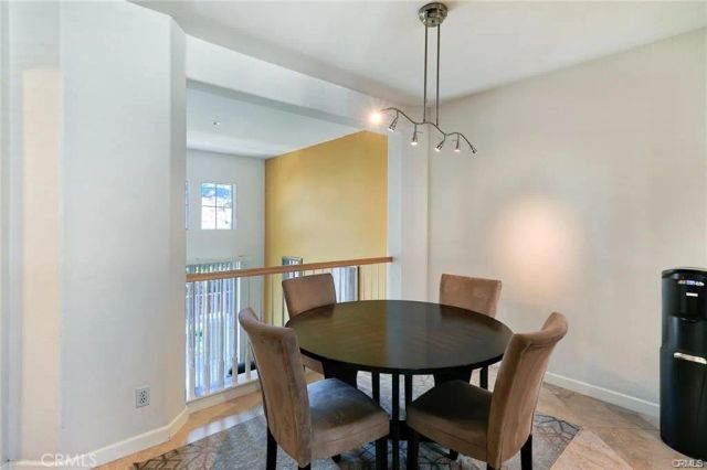 23400 Abbey Glen 48, Valencia, CA 91354