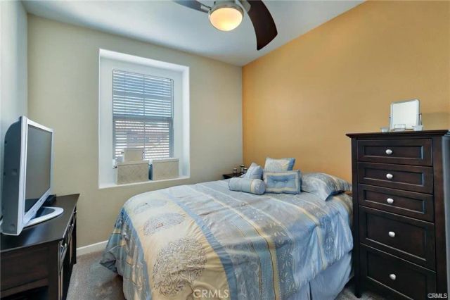 23400 Abbey Glen 48, Valencia, CA 91354