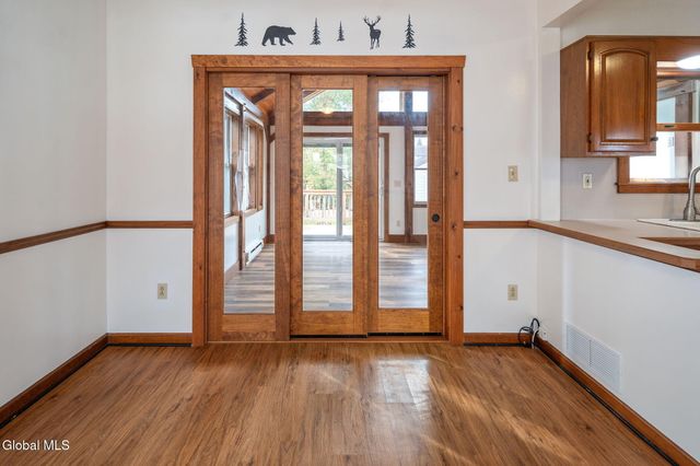 1356 Regal Avenue, Schenectady, NY 12308