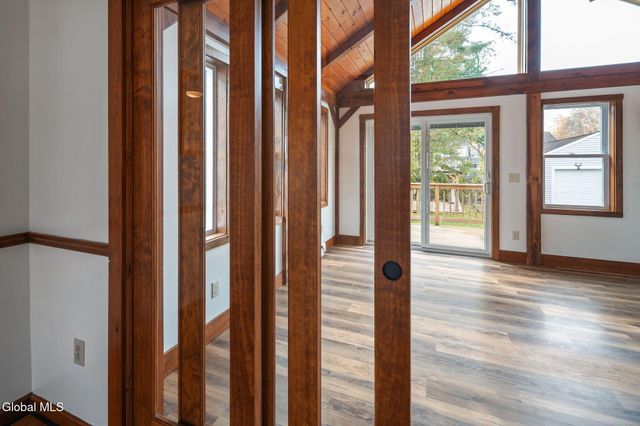 1356 Regal Avenue, Schenectady, NY 12308