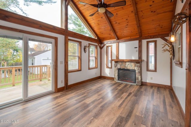 1356 Regal Avenue, Schenectady, NY 12308