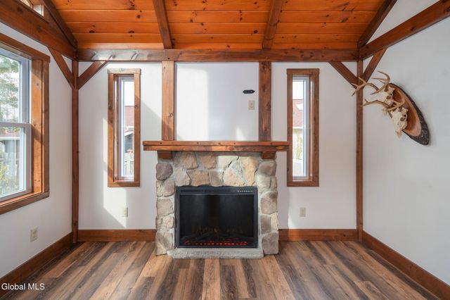 1356 Regal Avenue, Schenectady, NY 12308