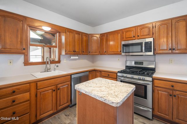 1356 Regal Avenue, Schenectady, NY 12308