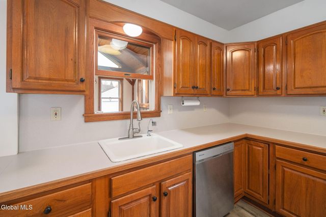 1356 Regal Avenue, Schenectady, NY 12308