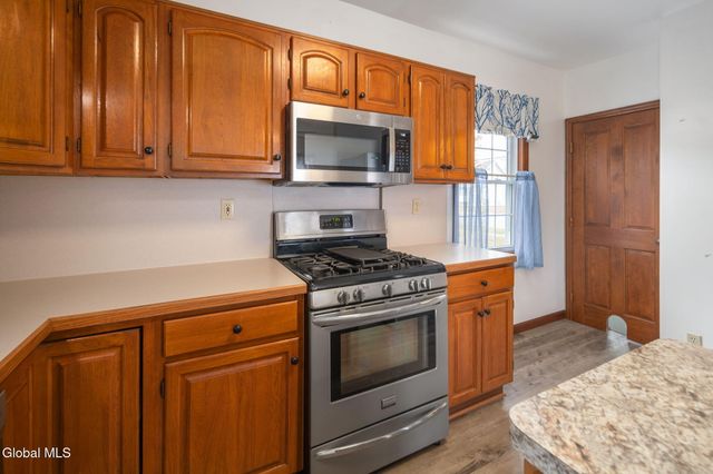 1356 Regal Avenue, Schenectady, NY 12308