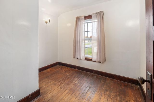 1356 Regal Avenue, Schenectady, NY 12308