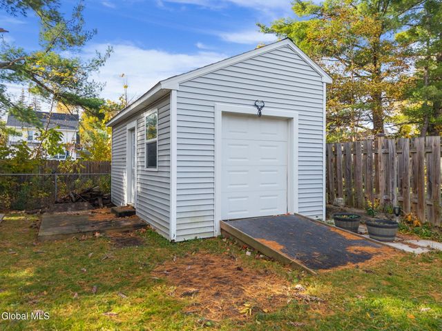 1356 Regal Avenue, Schenectady, NY 12308