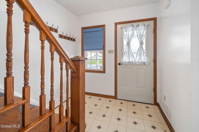 1356 Regal Avenue, Schenectady, NY 12308