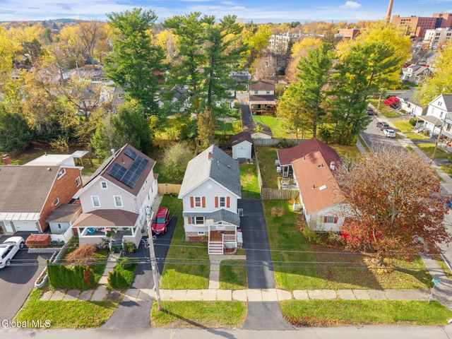 1356 Regal Avenue, Schenectady, NY 12308