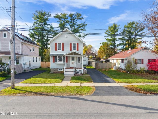 1356 Regal Avenue, Schenectady, NY 12308