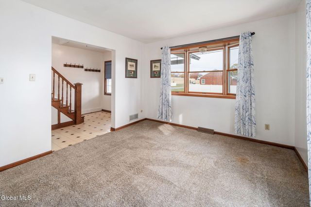 1356 Regal Avenue, Schenectady, NY 12308