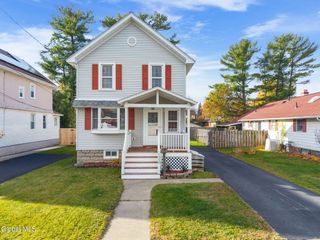 1356 Regal Avenue, Schenectady, NY 12308
