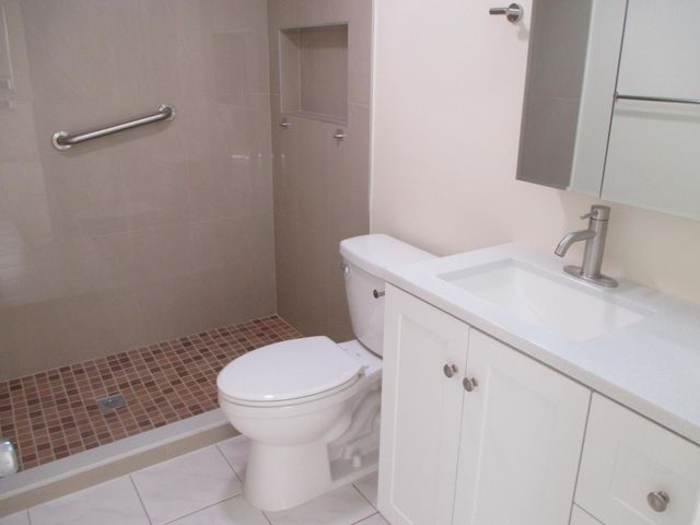 200 Lake Carol Drive, West Palm Beach, FL 33411