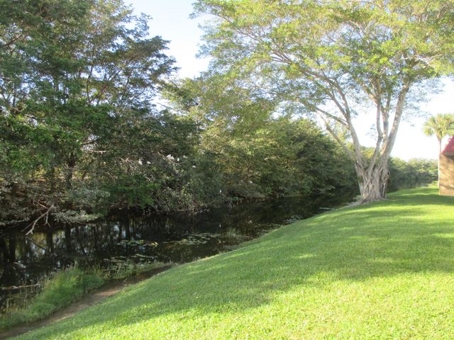 200 Lake Carol Drive, West Palm Beach, FL 33411