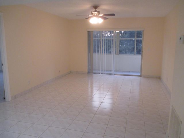 200 Lake Carol Drive, West Palm Beach, FL 33411