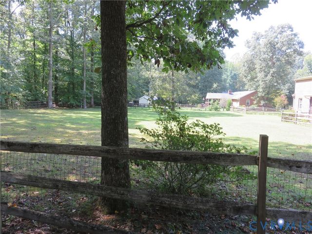 4621 New Kent Hwy, Quinton, VA 23141