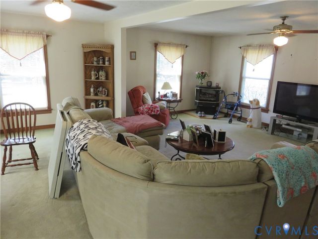 4621 New Kent Hwy, Quinton, VA 23141